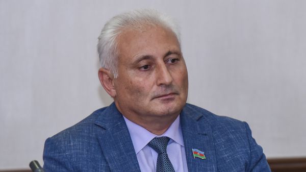 Хикмет Бабаоглу - Sputnik Азербайджан