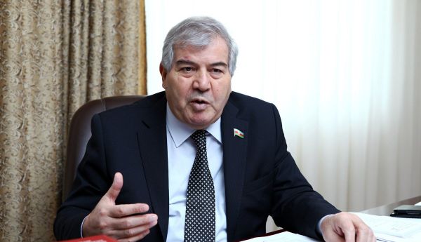 Vətəndaş Həmrəyliyi Partiyasının sədri Sabir Rüstəmxanlı - Sputnik Азербайджан