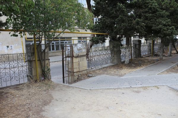Стадион долгое время оставался одним из излюбленных мест досуга для живущих в округе горожан - Sputnik Азербайджан