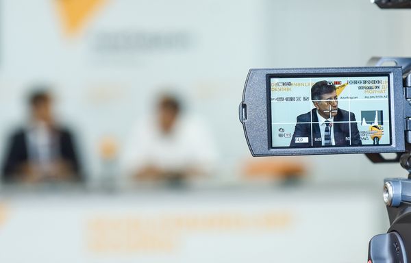 Пресс-конференция на тему Новый этап нефтяной эры Азербайджана и ситуация на мировых рынках в мультимедийном пресс-центре Sputnik Азербайджан - Sputnik Азербайджан
