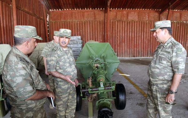 Министр обороны проверил объединения и соединения мобилизационной готовности - Sputnik Азербайджан
