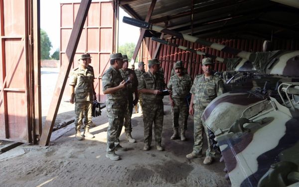 Министр обороны проверил объединения и соединения мобилизационной готовности - Sputnik Азербайджан