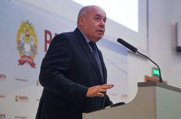 Спецпредставитель президента России по международному культурному сотрудничеству Михаил Швыдкой - Sputnik Азербайджан