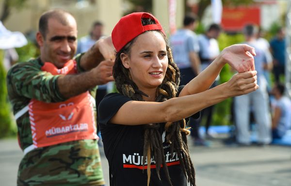 Первые соревнования экстремального забега с препятствиями Mübarizlər Первые соревнования экстремального забега с препятствиями Mübarizlər - Sputnik Азербайджан