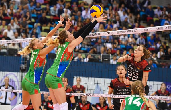 Последний групповой матч Чемпионата Европы 2017 по волейболу среди женщин между сборными Азербайджана и Германии Последний групповой матч Чемпионата Европы 2017 по волейболу среди женщин между сборными Азербайджана и Германии - Sputnik Азербайджан