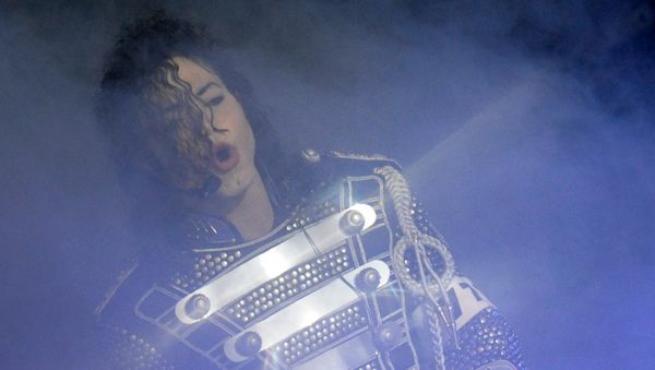 Шоу-трибьют King of Pop: The Show в Кремле - Sputnik Азербайджан