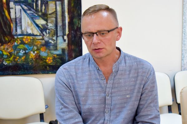 Доцент кафедры пластического воспитания Российского государственного института сценических искусств Игорь Качаев  - Sputnik Азербайджан