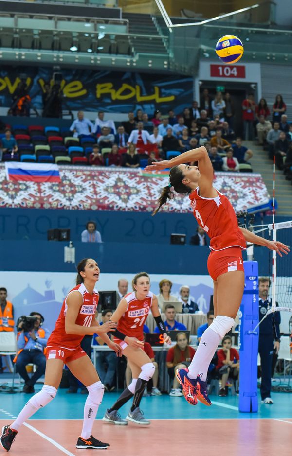 Четвертьфинал чемпионата Европы 2017 среди женщин по волейболу. Матч между сборными России и Турции - Sputnik Азербайджан