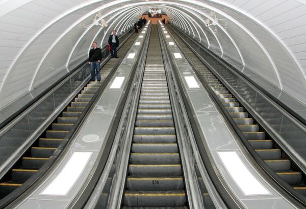 Станция Низами Бакинского метрополитена после реконструкции - Sputnik Азербайджан