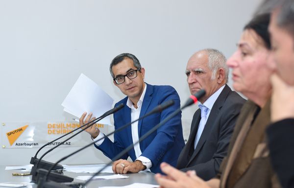 Пресс-конференция, приуроченная ко Дню учителя в мультимедийном пресс-центре Sputnik Азербайджан Пресс-конференция, приуроченная ко Дню учителя в мультимедийном пресс-центре Sputnik Азербайджан - Sputnik Азербайджан