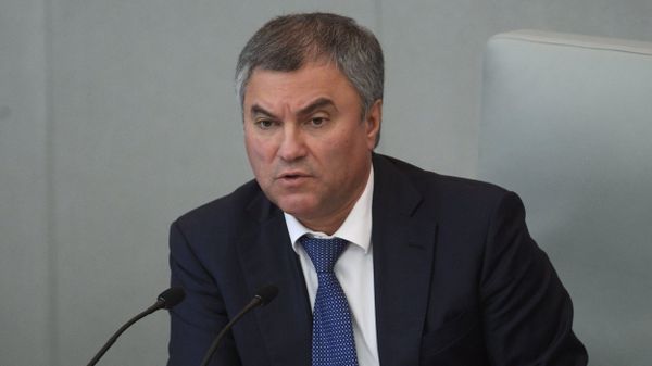 Председатель Государственной Думы РФ Вячеслав Володин на пленарном заседании Государственной Думы РФ - Sputnik Азербайджан