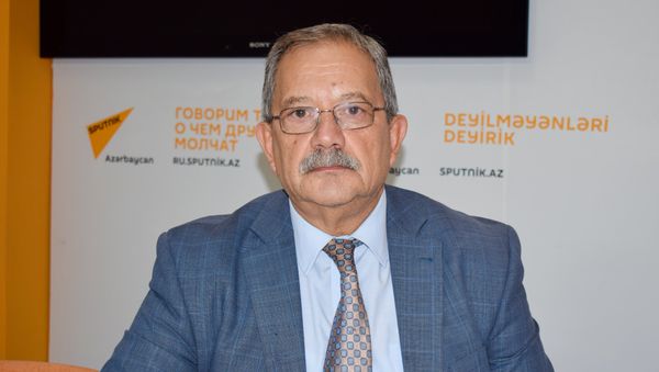 Политолог Эльхан Алескеров - Sputnik Азербайджан