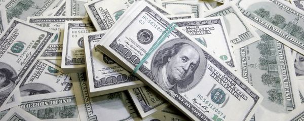 Денежные купюры: доллары США - Sputnik Азербайджан