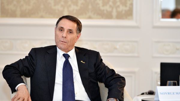 Azərbaycan Prezidenti Administrasiyası rəhbərinin müavini Novruz Məmmədov - Sputnik Азербайджан