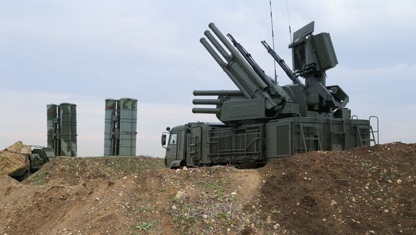 Зенитно-ракетный комплекс С-400 Триумф - Sputnik Азербайджан