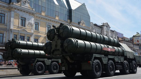 Зенитно-ракетный комплекс С-300 - Sputnik Азербайджан