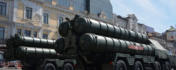 Зенитно-ракетный комплекс С-300 - Sputnik Азербайджан