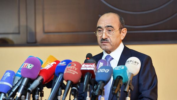 Али Гасанов, помощник Президента Азербайджана по общественно-политическим вопросам - Sputnik Азербайджан