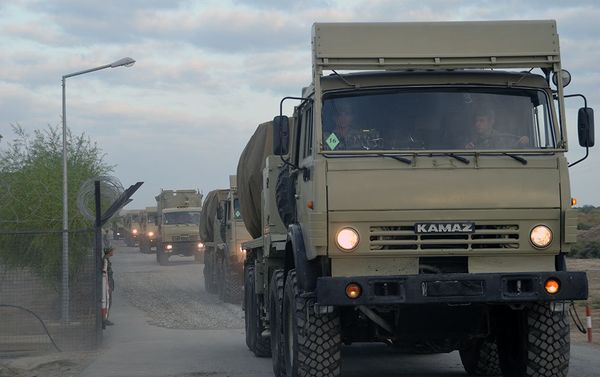 Учения ракетных и артиллерийских соединений ВС Азербайджана - Sputnik Азербайджан