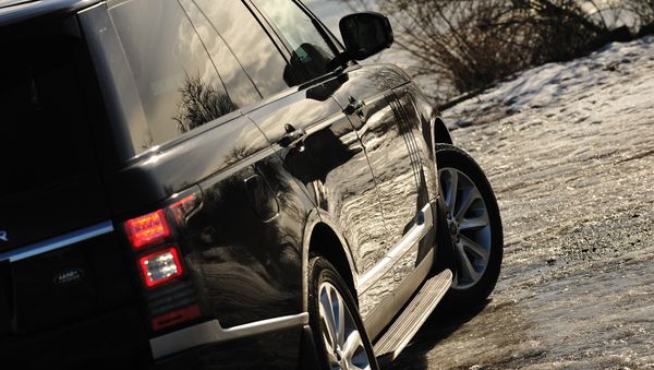 Автомобиль марки Range Rover, фото из архива - Sputnik Азербайджан