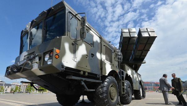 Реактивная система залпового огня Полонез - Sputnik Азербайджан
