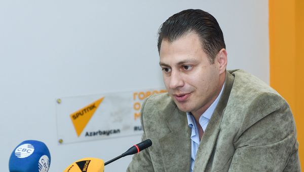 Политолог Анар Садыхов - Sputnik Азербайджан