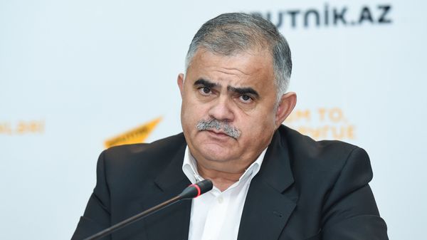 Политолог Арзу Нагиев - Sputnik Азербайджан