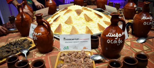 Фисинджан-плов, фото из архива - Sputnik Азербайджан