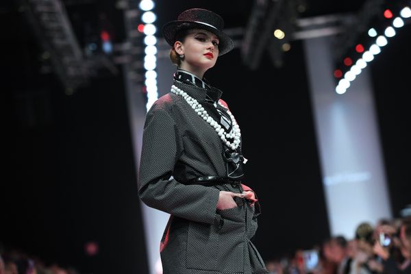 Mercedes-Benz Fashion Week Russia. День первый - Sputnik Азербайджан