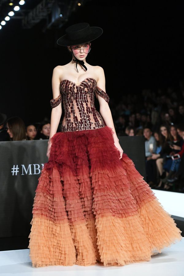Mercedes-Benz Fashion Week Russia. День первый - Sputnik Азербайджан