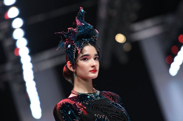 Mercedes-Benz Fashion Week Russia. День первый - Sputnik Азербайджан