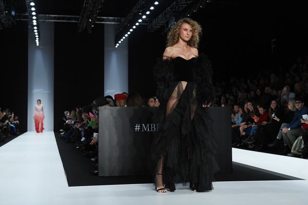 Mercedes-Benz Fashion Week Russia. День первый - Sputnik Азербайджан