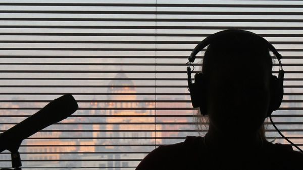 В студии радиостанции во время работы Эхо Москвы - Sputnik Азербайджан