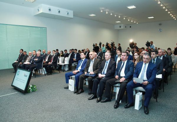 Мероприятие на тему Поддержка местных производителей в сфере промышленной переработки - Sputnik Азербайджан