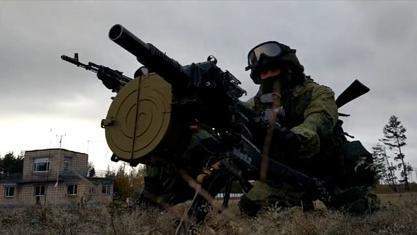 Тактико-специальные занятия спецназа РФ на полигоне под Тамбовом - Sputnik Азербайджан