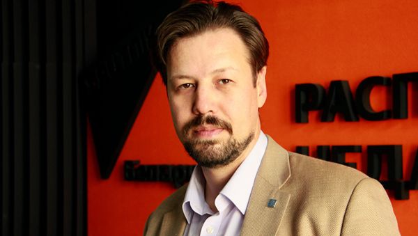 Белорусский искусствовед Александр Зименко - Sputnik Азербайджан
