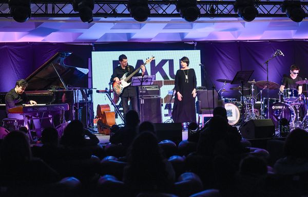 Четвертый день Baku Jazz Festival: Тарана Махмудова и Azeri Jazz - Sputnik Азербайджан