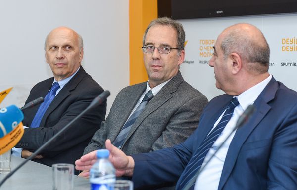 Пресс-конференция, посвященная сейсмологической ситуации в Азербайджане и на Кавказе в мультимедийном пресс-центре Sputnik Азербайджан - Sputnik Азербайджан