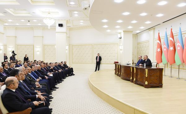 Президенты Азербайджана и Турции выступили с заявлениями для печати - Sputnik Азербайджан