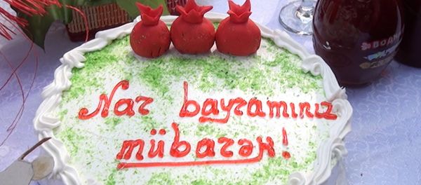 В Гейчае представили самые вкусные гранаты - Sputnik Азербайджан