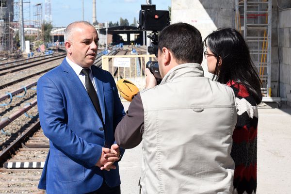 Руководитель пресс-службы ОАО Bakı Metropoliteni Насим Пашаев в ходе беседы с сотрудниками Sputnik Азербайджан - Sputnik Азербайджан