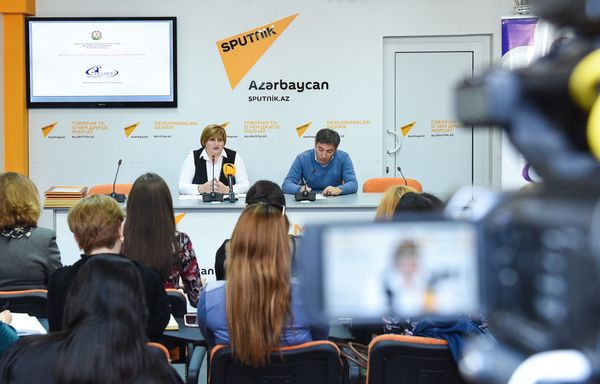 Обсуждения по поиску путей решения социально-психологических проблем азербайджанских женщин прошли в мультимедийном пресс-центре Sputnik Азербайджан - Sputnik Азербайджан