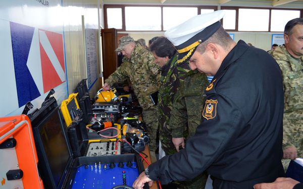 Военные атташе зарубежных стран, аккредитованные в Азербайджане, посетили Военно-морские силы - Sputnik Азербайджан