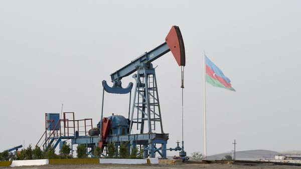 Нефтяной насос в Баку. Архивное фото - Sputnik Азербайджан