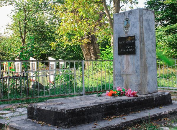 Могила Хаджи-Мурата в селе Тангыт Гахского района Азербайджана - Sputnik Азербайджан