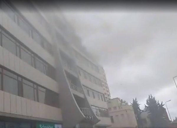 Пожар в AFEN Plaza - Sputnik Азербайджан