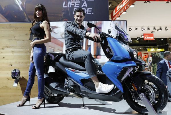 75-й мотосалон EICMA-2017 в Милане - Sputnik Азербайджан