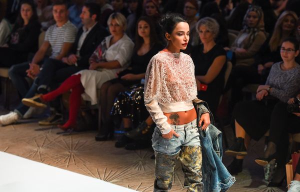 Шестой сезон азербайджанской недели моды Azerbaijan Fashion Week, завершительный день - Sputnik Азербайджан
