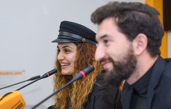 Пресс-конференция азербайджанской певицы Чинары Меликзаде в мультимедийном пресс-центре Sputnik Азербайджан - Sputnik Азербайджан