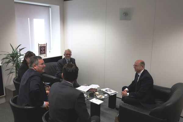 Встреча министра энергетики Азербайджана Парвиза Шахбазова с генеральным секретарем Секретариата Энергетической хартии Урбаном Руснаком - Sputnik Азербайджан